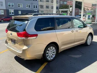 2013 Toyota Sienna