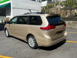 2013 Toyota Sienna