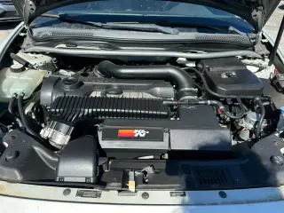 2012 VOLVO C30