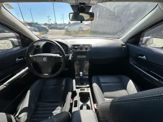 2012 VOLVO C30