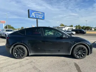 2020 TESLA MODEL Y