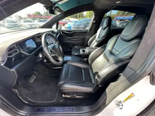 2016 TESLA MODEL X