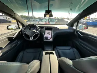 2017 TESLA MODEL X