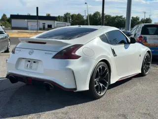 2016 NISSAN 370Z