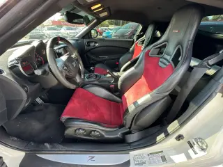 2016 NISSAN 370Z