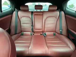 2018 KIA STINGER