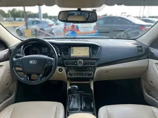 2016 KIA CADENZA