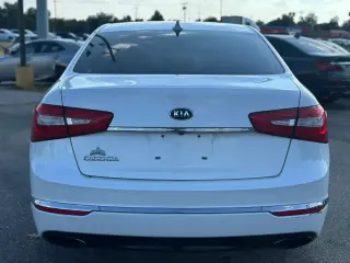 2016 KIA CADENZA