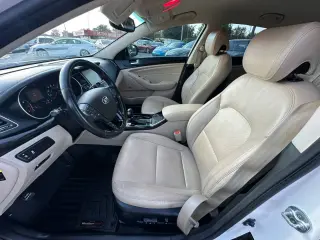 2016 KIA CADENZA