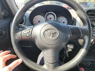 2004 Toyota RAV4