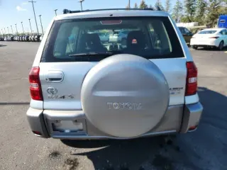 2004 Toyota RAV4
