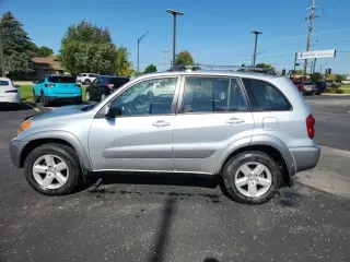 2004 Toyota RAV4