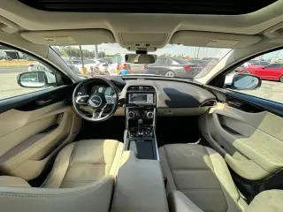 2020 JAGUAR XE
