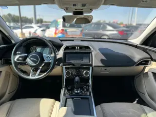2020 JAGUAR XE