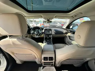 2020 JAGUAR XE