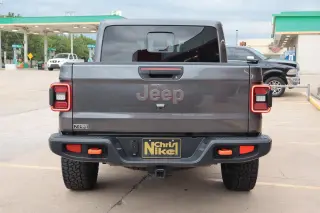 2025 Jeep Gladiator