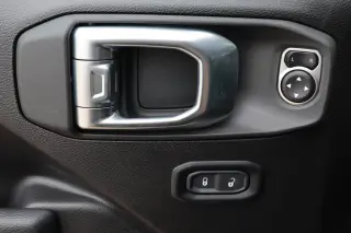 2025 Jeep Gladiator