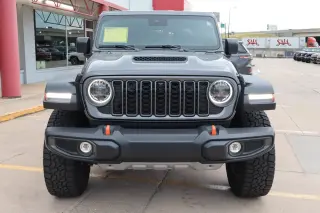 2025 Jeep Gladiator
