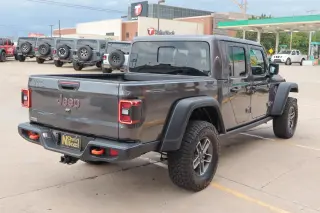 2025 Jeep Gladiator
