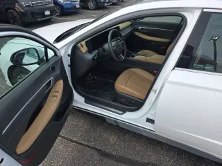 2025 Hyundai Sonata Hybrid