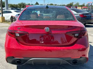 2021 ALFA ROMEO GIULIA