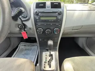 2010 Toyota COROLLA