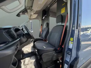 2020 Ford Transit Cargo Van