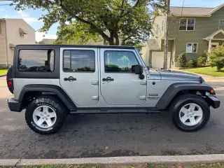 2017 Jeep WRANGLER UNLIMITED