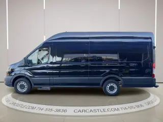 2023 Ford Transit Cargo Van
