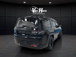 2022 Jeep Grand Wagoneer