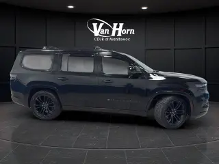 2022 Jeep Grand Wagoneer