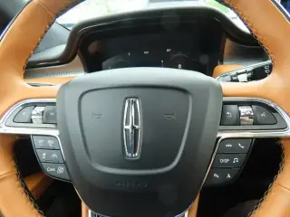 Lincoln Nautilus 2022 AWD Black Label 4dr SUV
