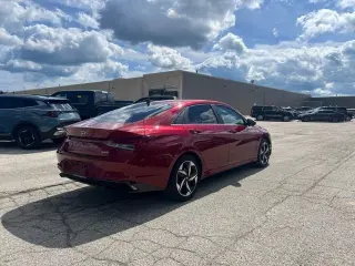 2023 Hyundai Elantra Hybrid