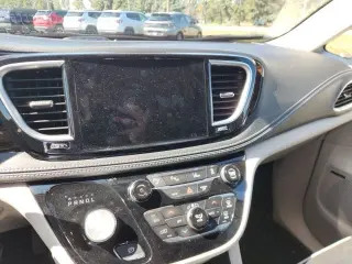 2023 Chrysler Pacifica Hybrid