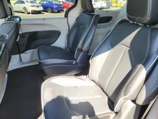 2023 Chrysler Pacifica Hybrid