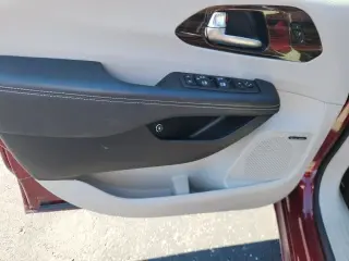 2023 Chrysler Pacifica Hybrid