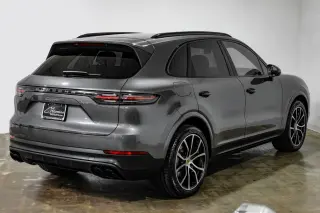 2022 Porsche Cayenne