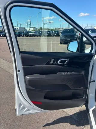2025 Kia Carnival Hybrid
