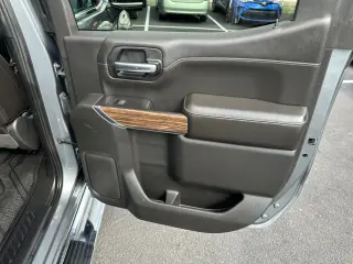 2019 Chevrolet SILVERADO 1500 CREW CAB