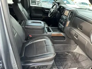 2019 Chevrolet SILVERADO 1500 CREW CAB