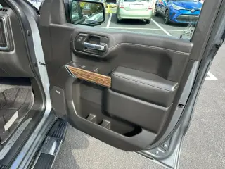 2019 Chevrolet SILVERADO 1500 CREW CAB