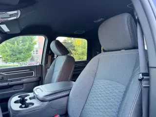 2026 Ram 2500 CREW CAB
