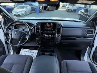 2023 Nissan Titan