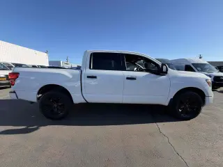 2023 Nissan Titan
