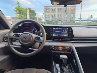 2022 Hyundai ELANTRA