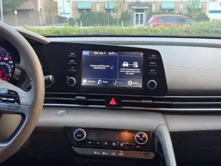 2022 Hyundai ELANTRA