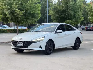 2022 Hyundai ELANTRA
