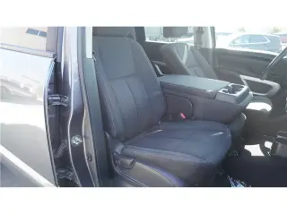 2017 Nissan Titan