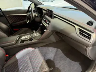 2025 Genesis G70