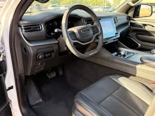 2023 Jeep Wagoneer